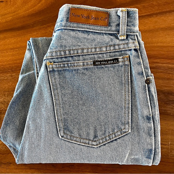 New York High Waist  Notched Ankle Jeans  100% Cotton Light Wash Size 7/8 - Picture 4 of 10